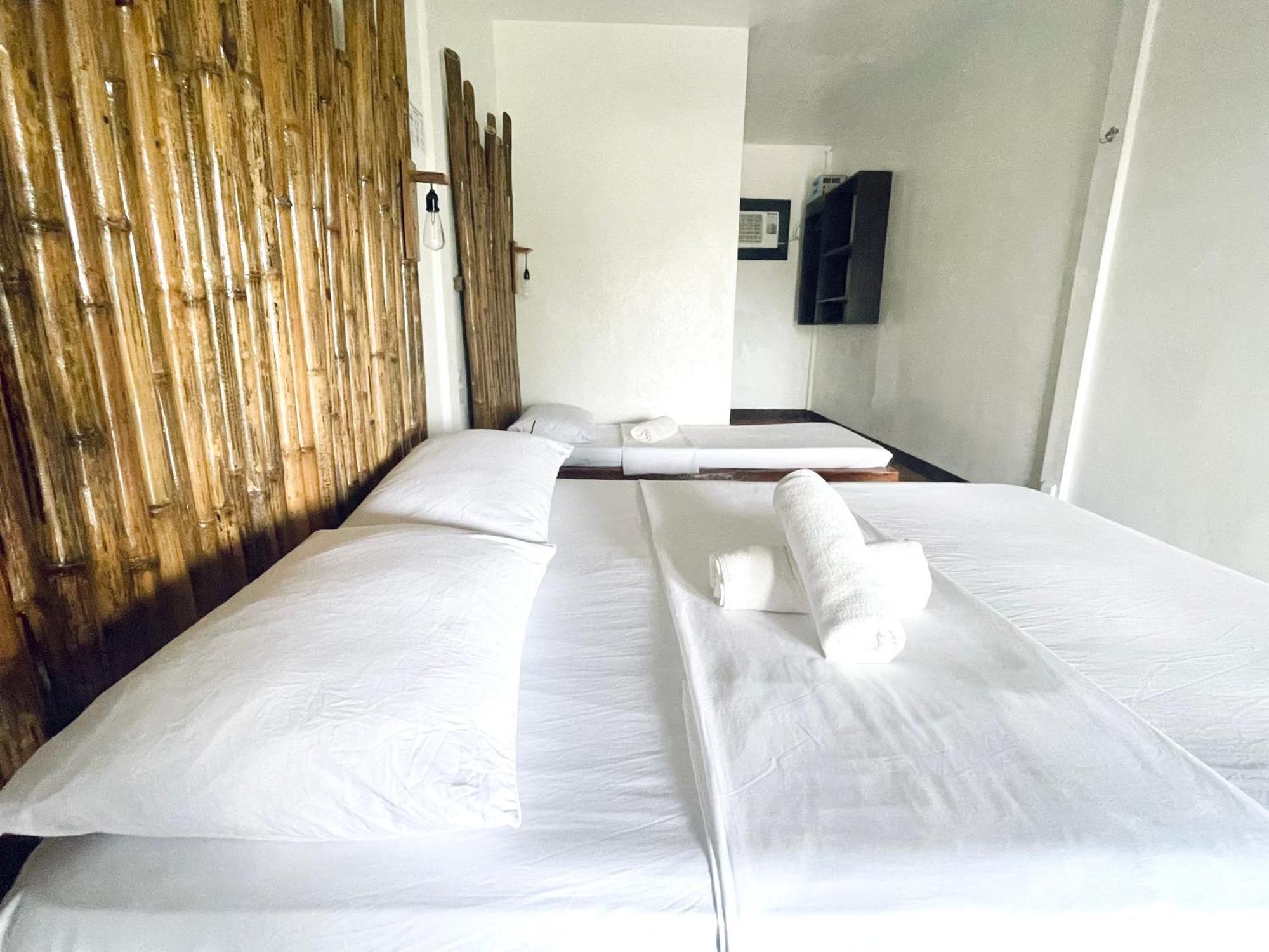 Siargao Sunflower Suites General Luna  Exterior photo