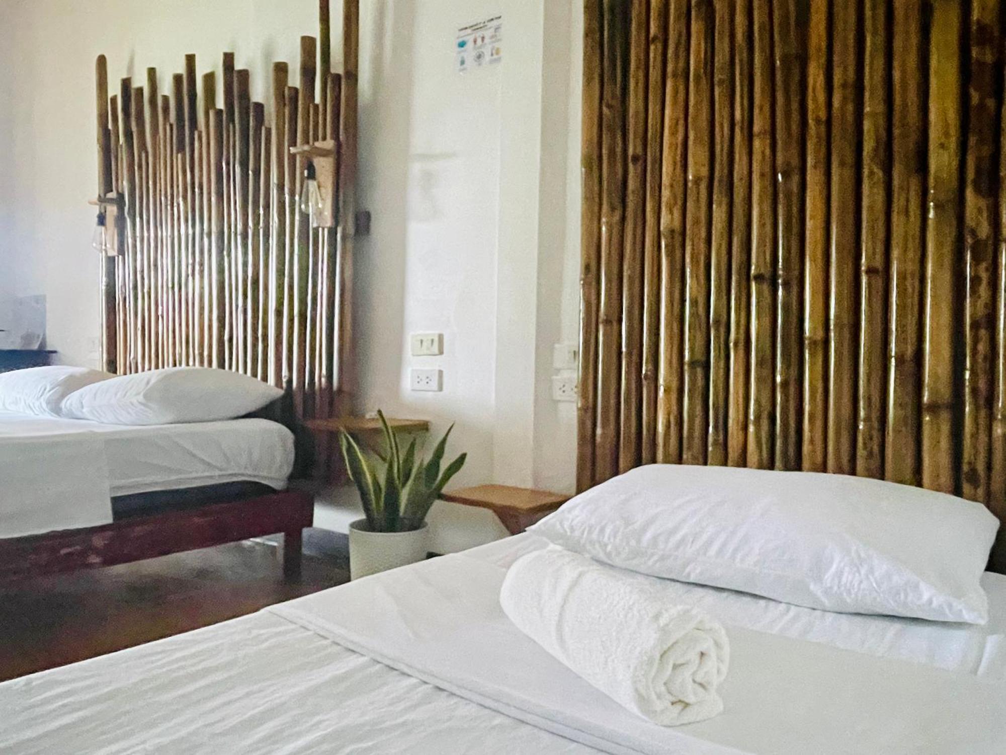 Siargao Sunflower Suites General Luna  Exterior photo