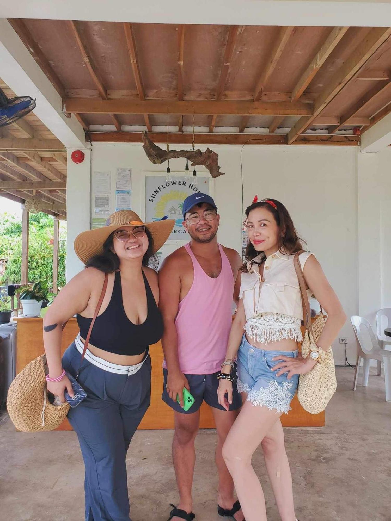 Siargao Sunflower Suites General Luna  Exterior photo