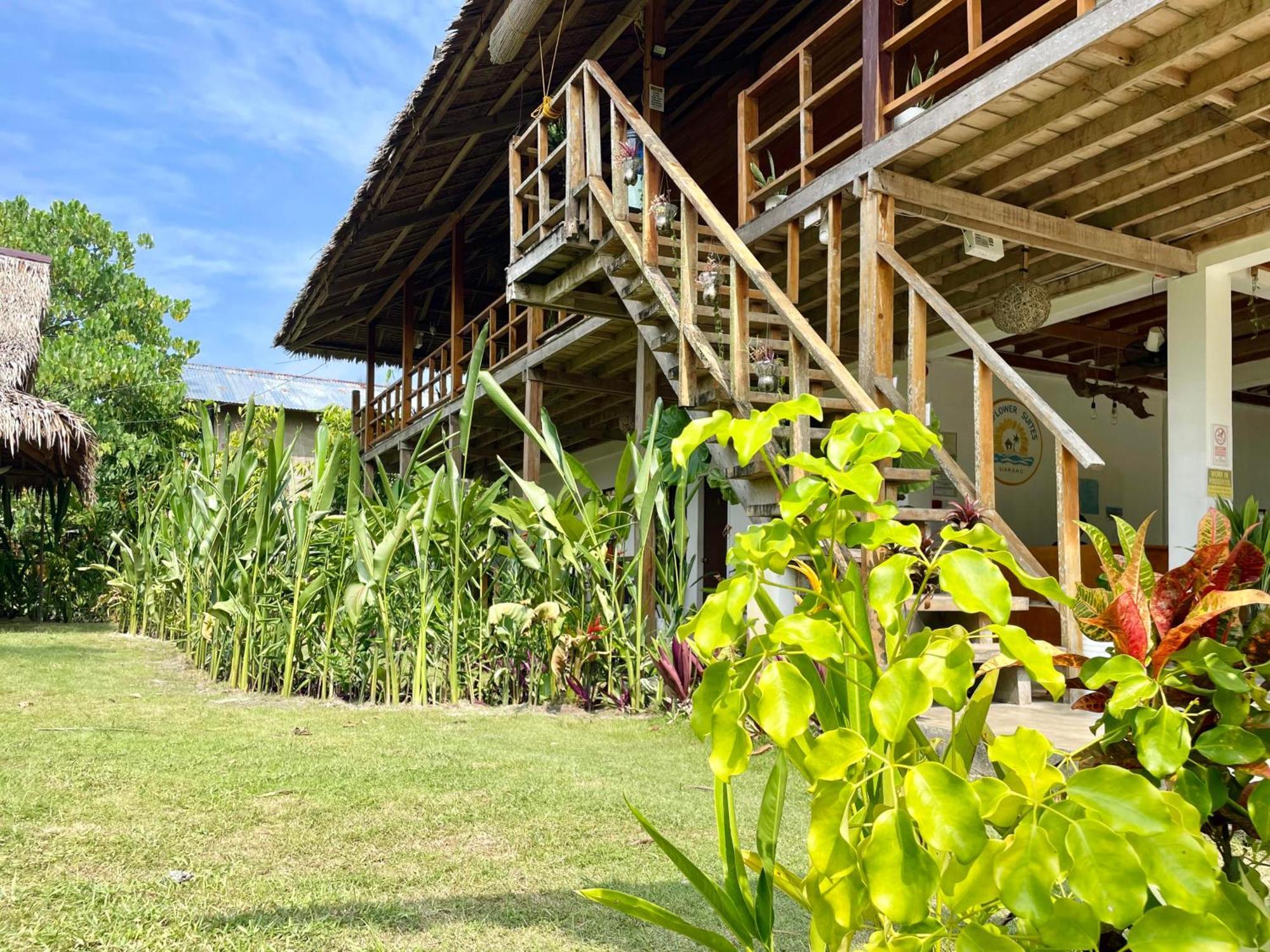 Siargao Sunflower Suites General Luna  Exterior photo