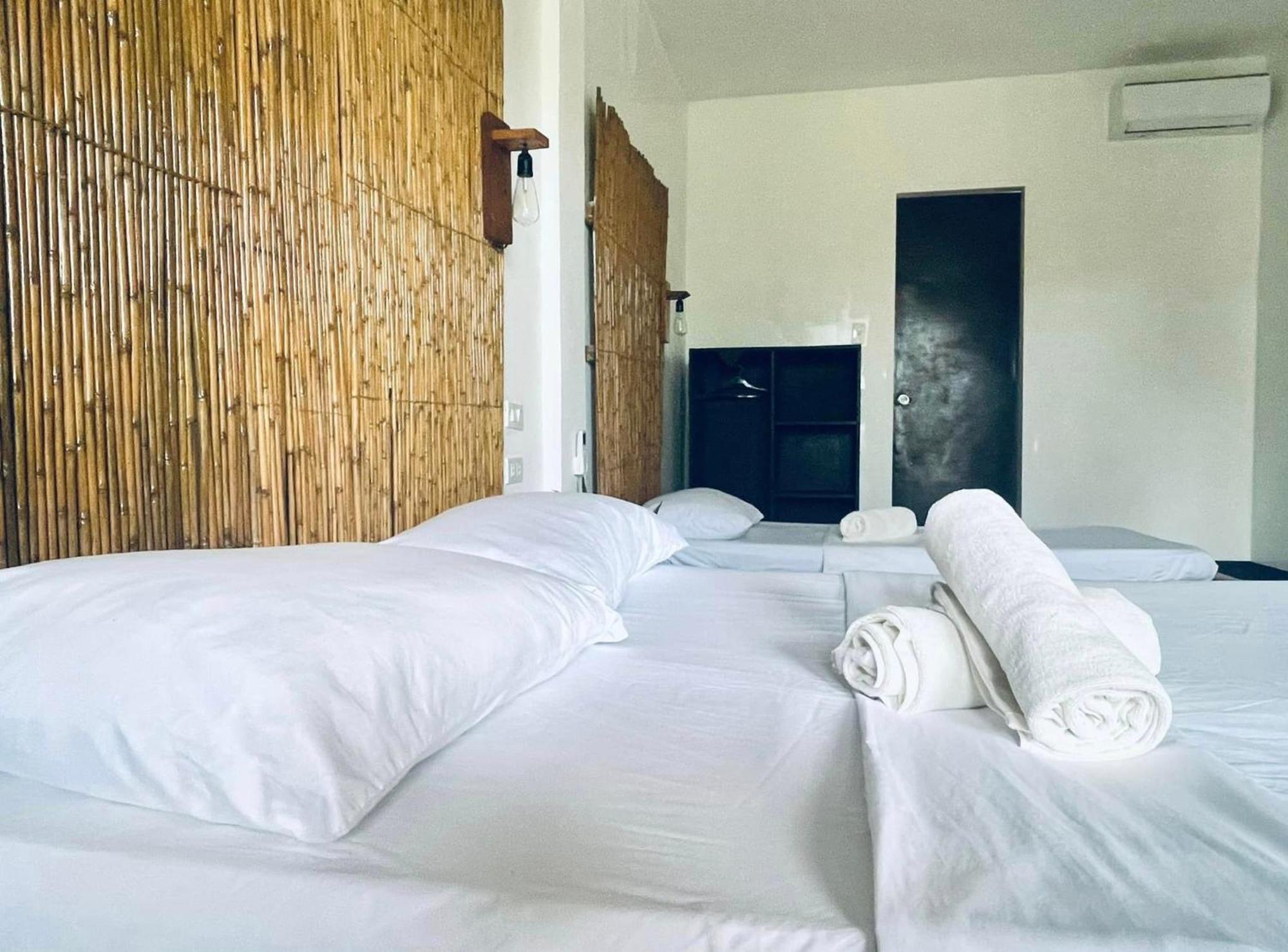 Siargao Sunflower Suites General Luna  Exterior photo