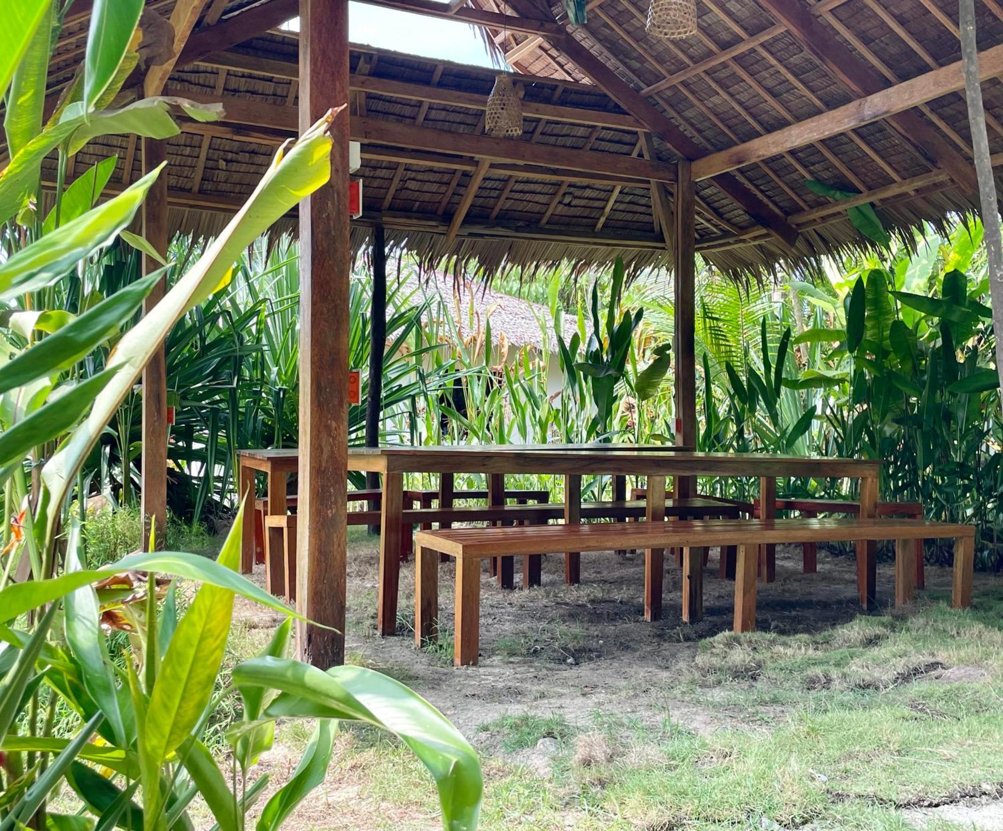 Siargao Sunflower Suites General Luna  Exterior photo