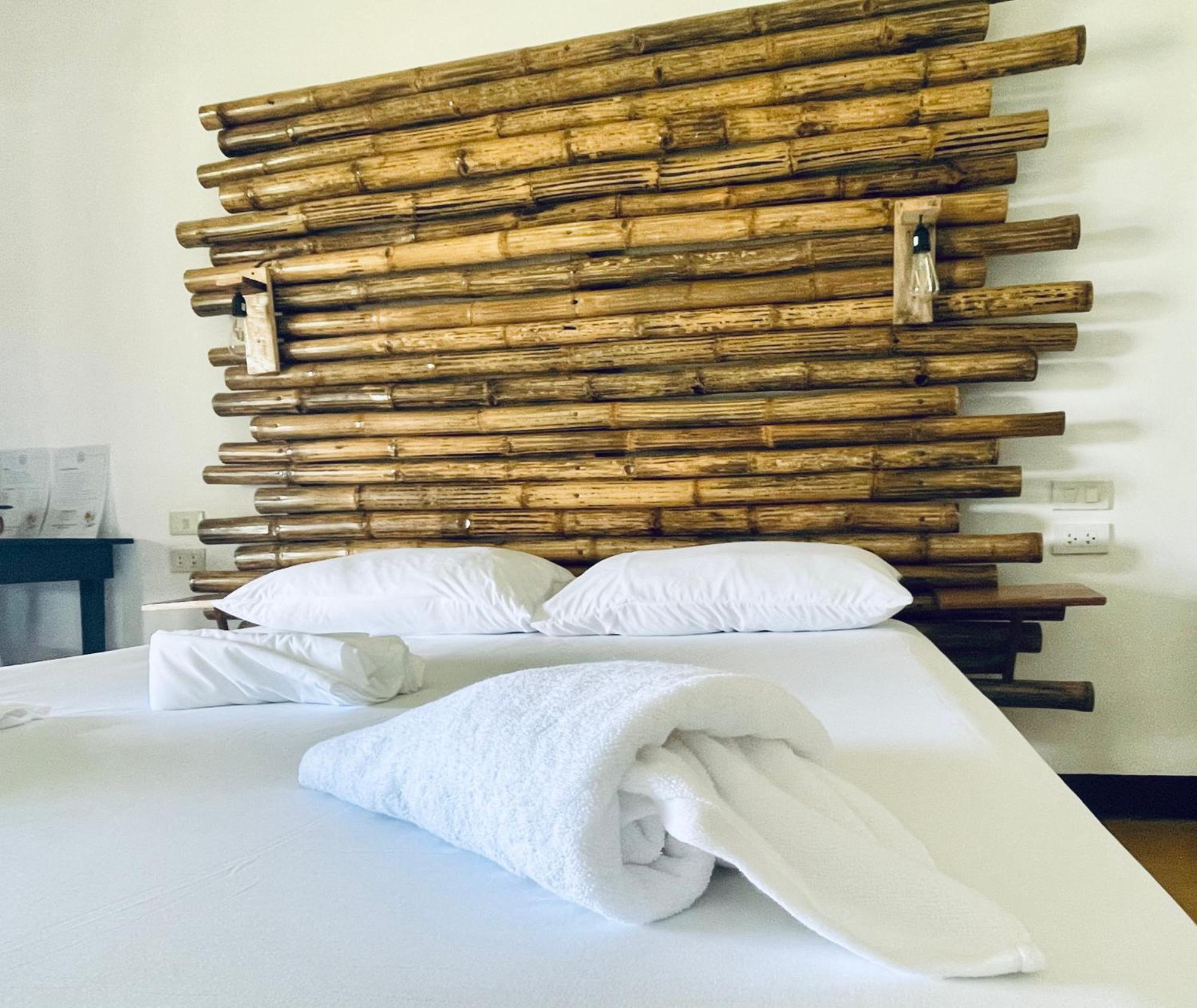 Siargao Sunflower Suites General Luna  Exterior photo